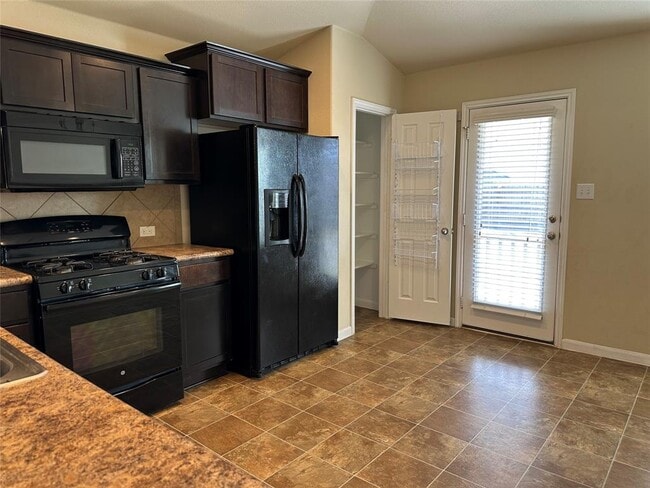 Building Photo - 316 Pack Horse Dr