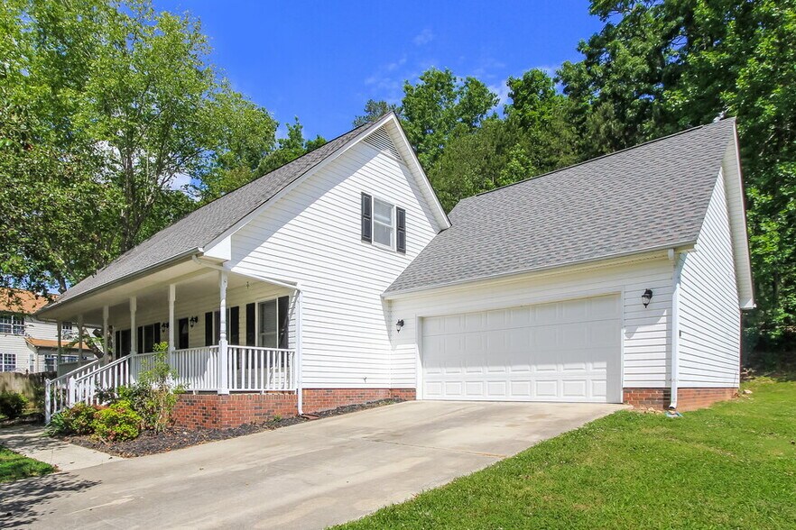 Building Photo - 6009 Burnt Mill Run