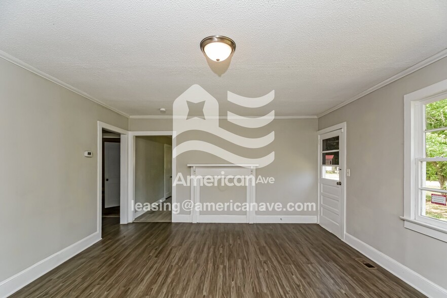 Building Photo - 4703 Jefferson St