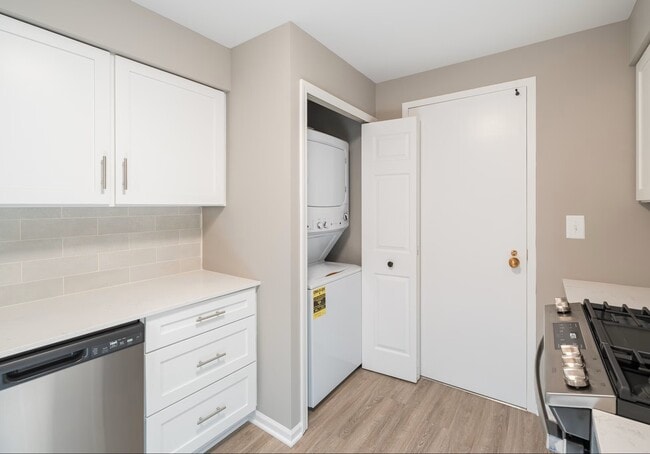 Building Photo - 1910 Chestnut Ave