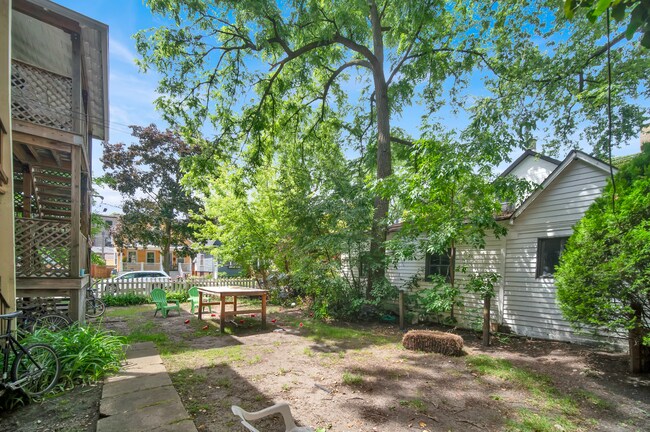 Building Photo - 2036 Sherman Ave