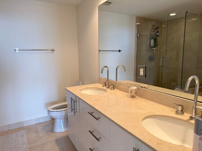 Building Photo - 550 Okeechobee Blvd