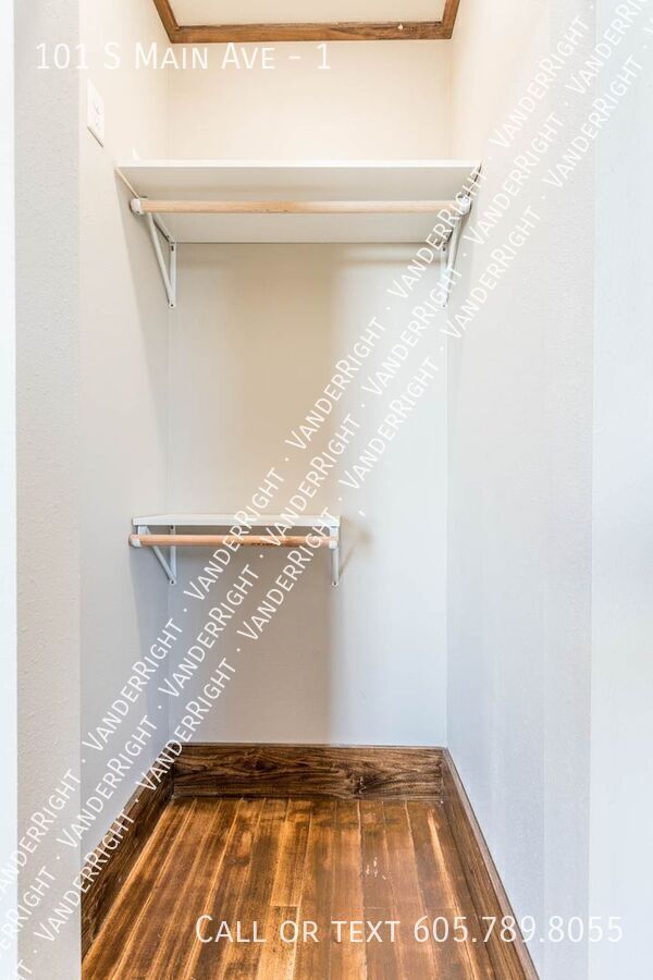 Building Photo - 101 S Main Ave