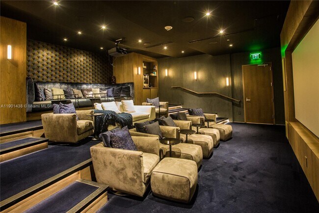 Building Photo - 650 NE 32nd St