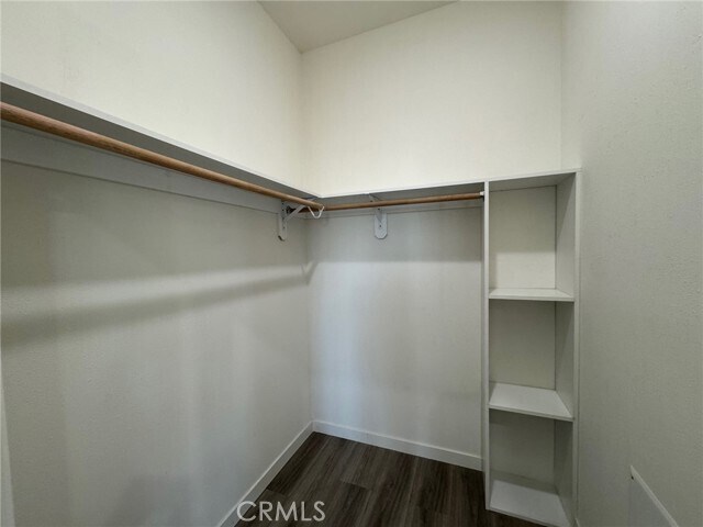 Building Photo - 209 N Serrano Ave