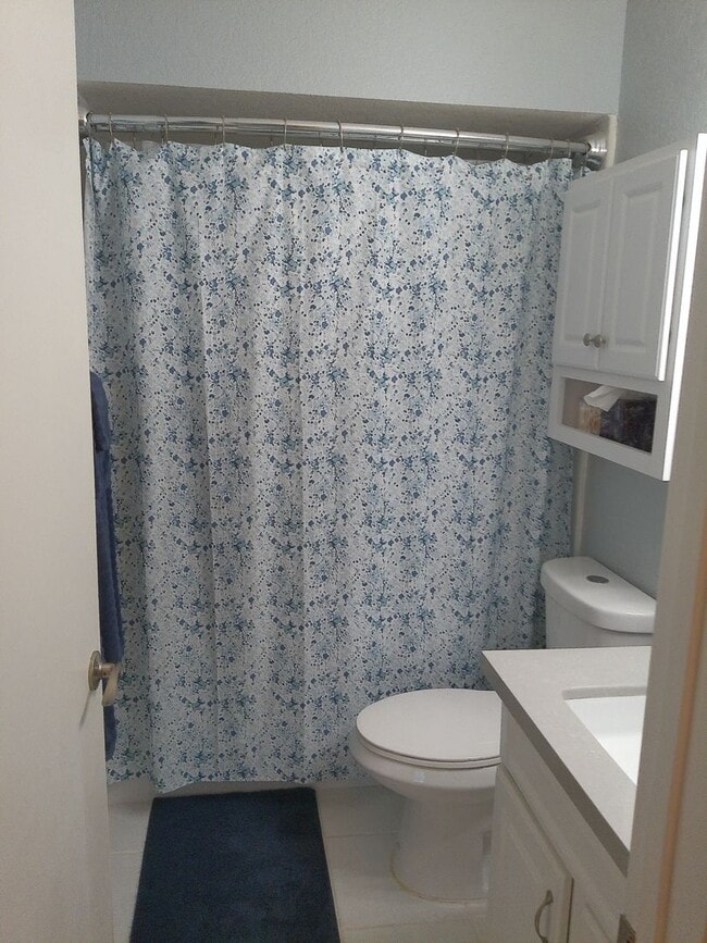 Building Photo - Beautiful updated condo in Los Lagos Upstairs unit. Available March 15 to Dec 31st 2026