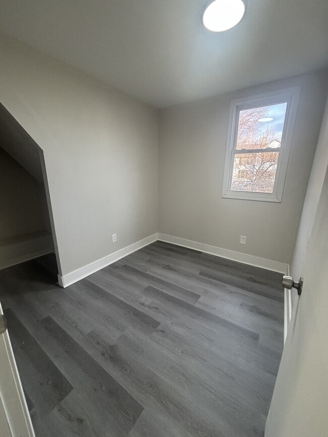 Building Photo - 8019 Platt Ave