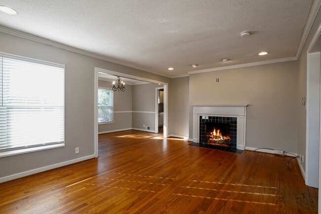 Building Photo - Cute 3 bedroom, 1 bath house in Homewood!