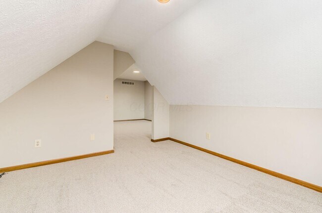 Building Photo - 4841 Dierker Rd