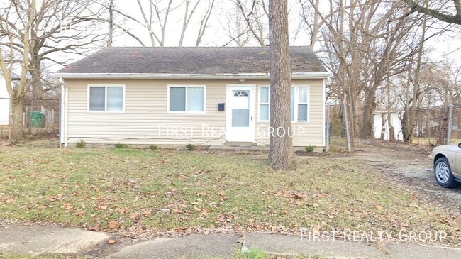 Primary Photo - 3 Bedroom, 1 Bath Ranch Style Home for Ren...