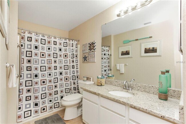 Building Photo - 5475 Vineland Rd