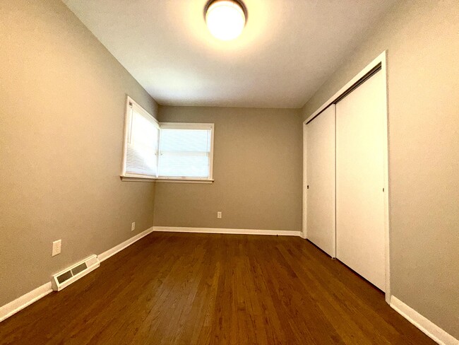 Building Photo - 5663 N Consaul Pl