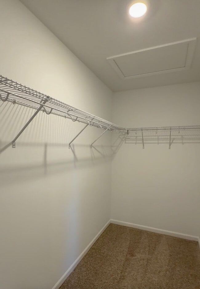 Building Photo - 10232 McMahon Wy