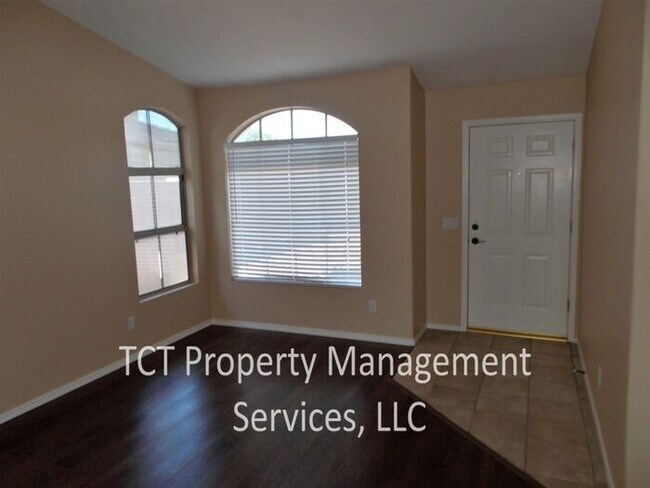 Building Photo - Beautiful Chandler Home!