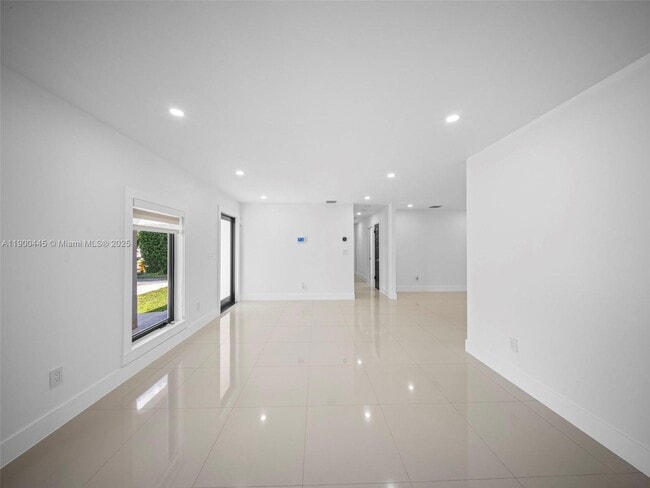Building Photo - 7434 SW 127th Ct