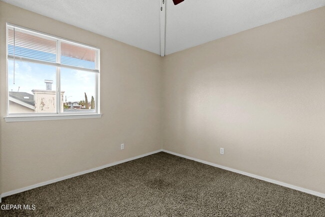 Building Photo - 11815 Stone Castle Dr