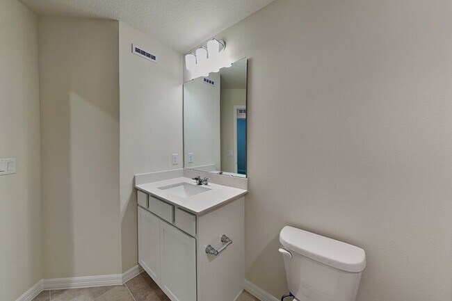 Building Photo - 461 Beryl Cv