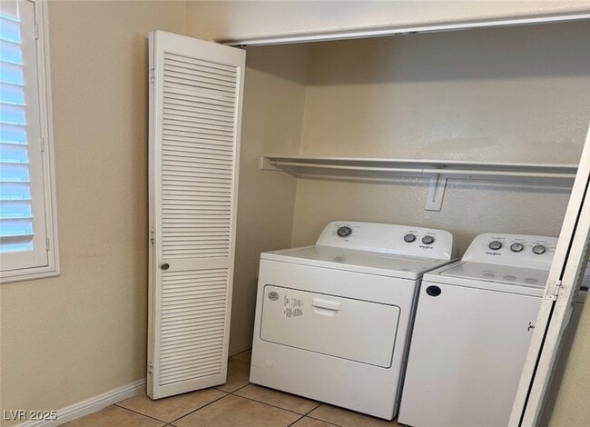 Building Photo - 9300 Cool Creek Ave