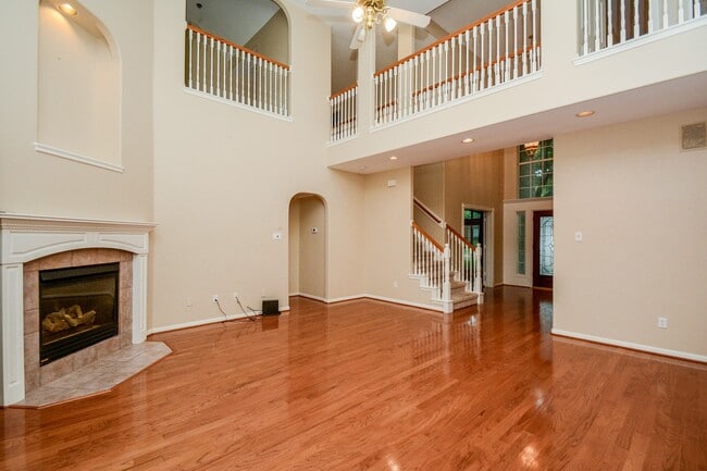 Building Photo - 22303 Bridgehaven Dr