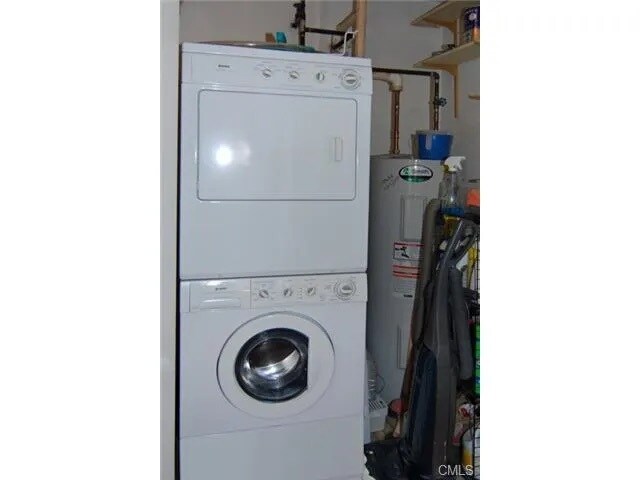 In-unit washer and dryer - 51 Schuyler Ave