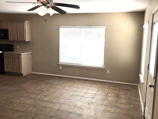Building Photo - 15639 Barber Grove Ln