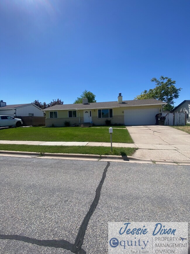 Building Photo - 873 W 1700 S