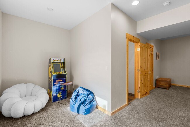 Building Photo - Luxury A-Frame Cabin in Columbia Falls — Near Glacier National Park