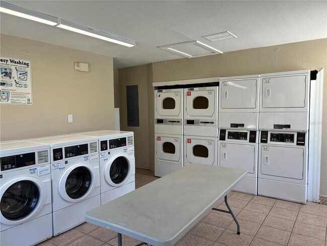 Building Photo - 4768 Walden Cir