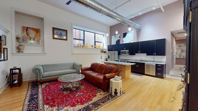 Primary Photo - 417 Vine St