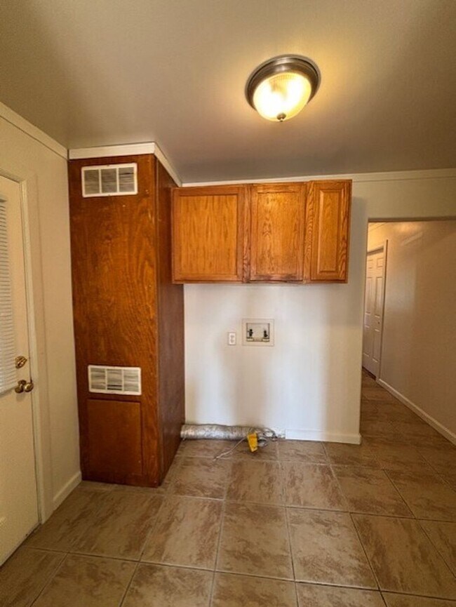 Building Photo - Oceano Gem! 2BR/2BA + Bonus Room, Private Patio & Extra Storage