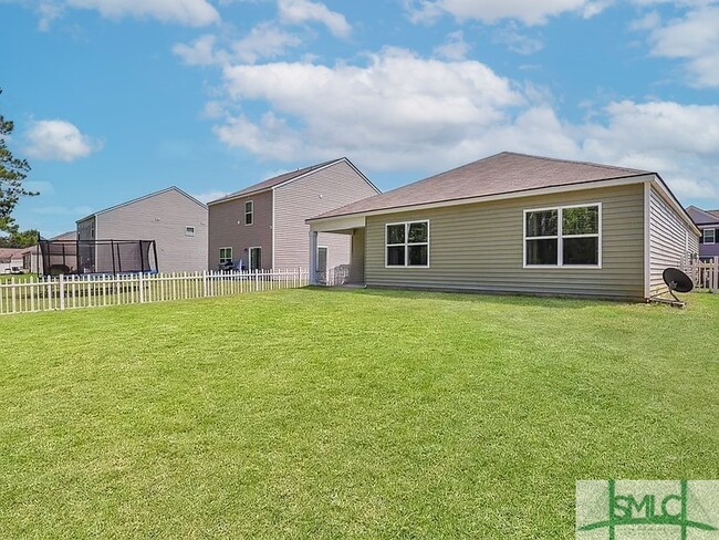 Building Photo - 198 Caribbean Village Dr