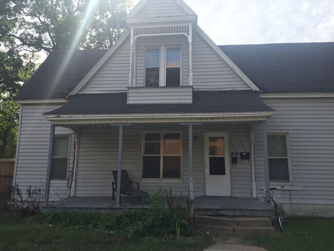 Primary Photo - FA908X