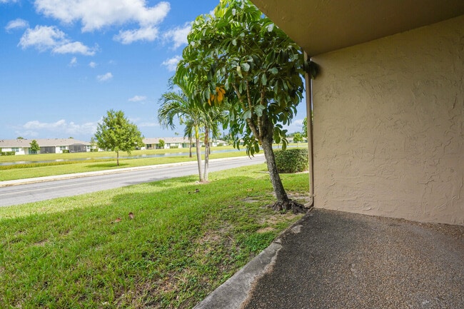 Building Photo - 13719 Via Aurora