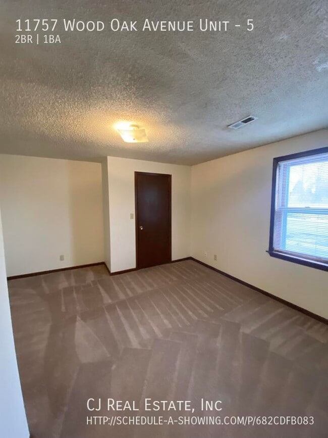 Building Photo - 11757 Wood Oak Ave