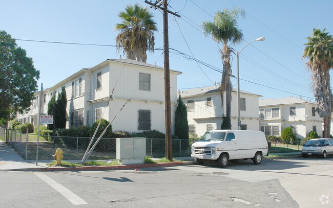 Building Photo - Bonnie Brae Village