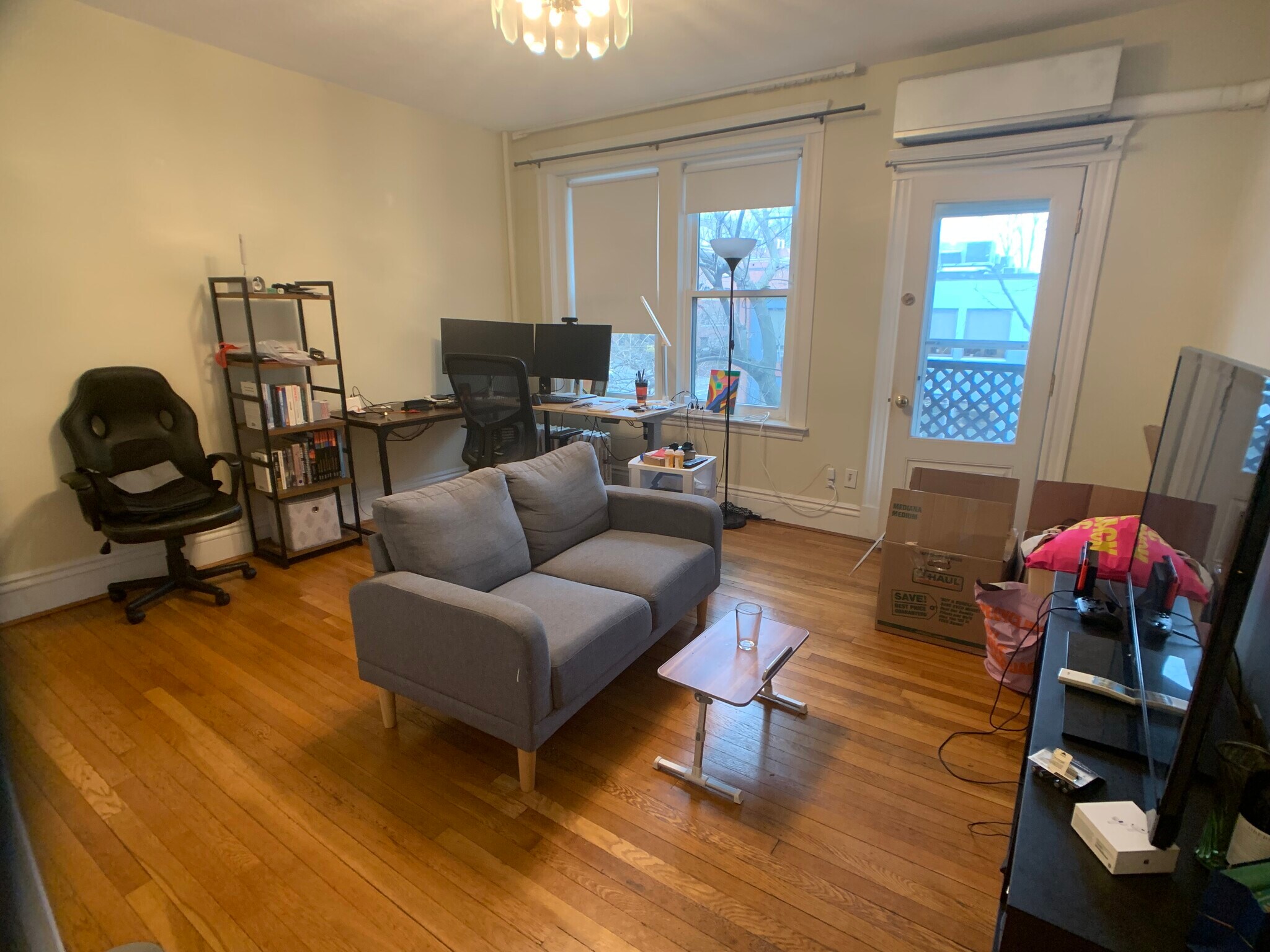 Building Photo - 8 Fairbanks St