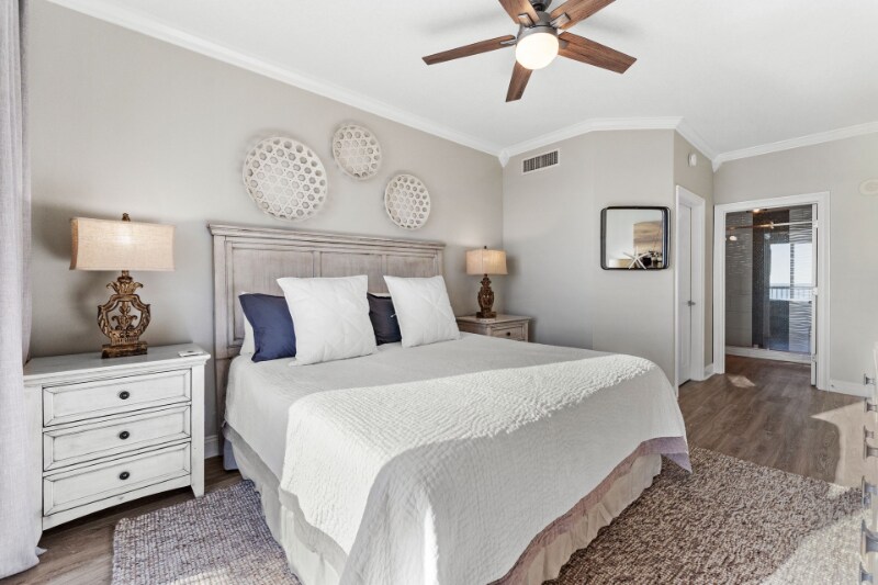 Building Photo - 15817 Front Beach Rd