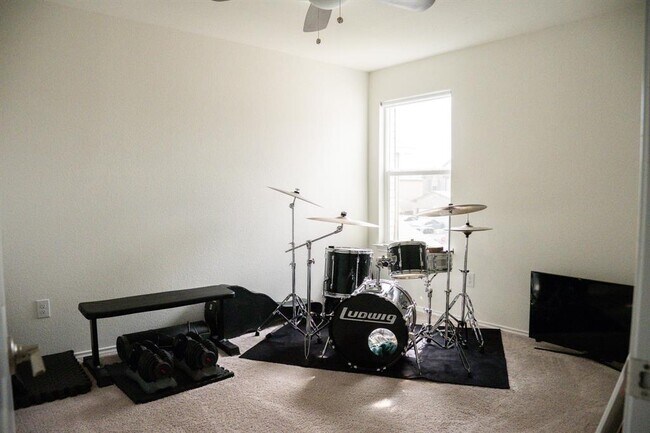 Building Photo - 6305 Conestoga Wagon Way