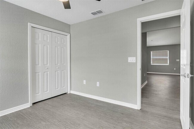 Building Photo - 1092 Zion Dr