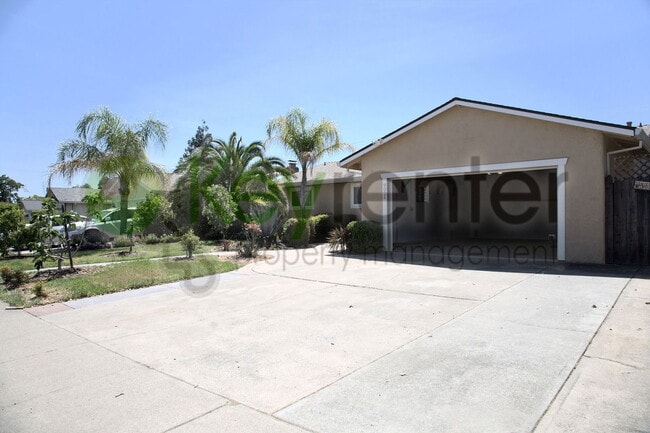 Building Photo - 9024 Alderson Ave