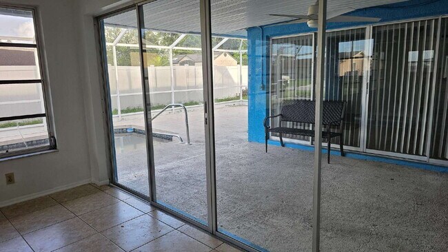 Building Photo - 3 Bedroom Pool Home in North Port - Rent I...