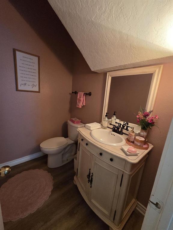 Building Photo - 1203 Cardinal Ln