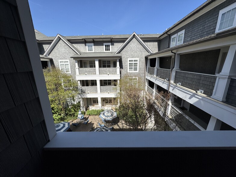Building Photo - 301 E Tremont Ave