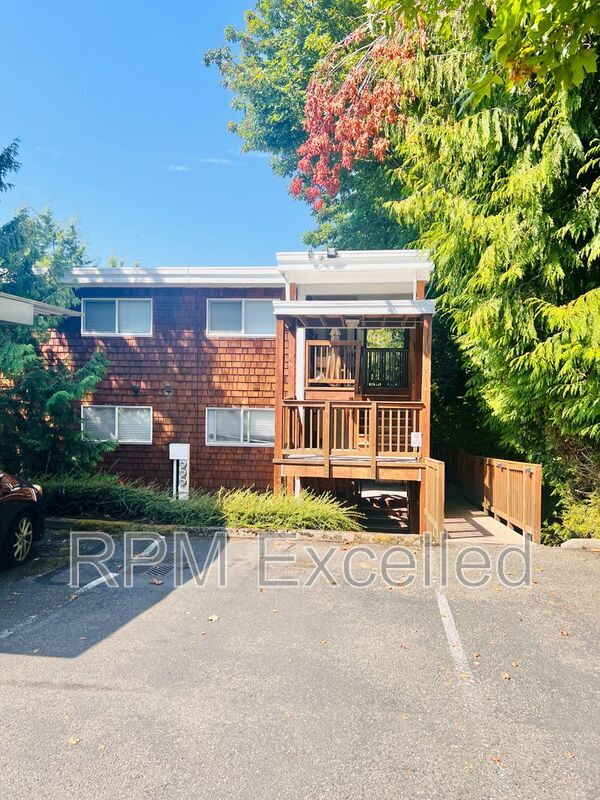 Primary Photo - 28418 16th Ave S