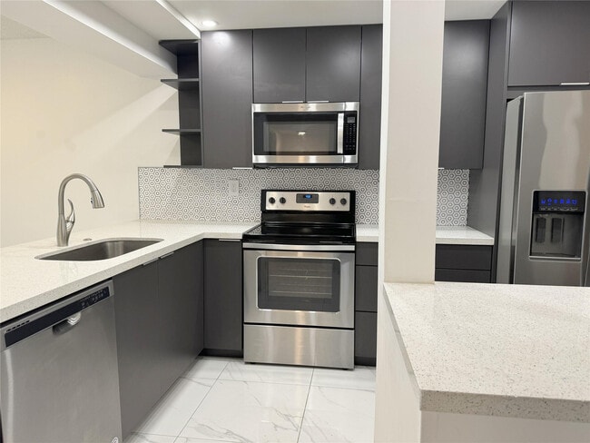 Building Photo - 6800 Cypress Rd