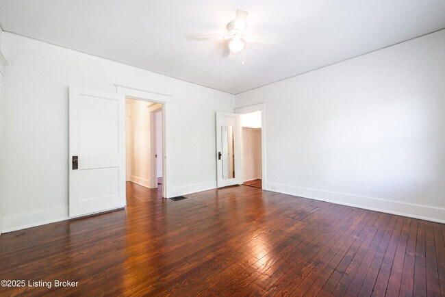 Building Photo - 1604 Edgeland Ave