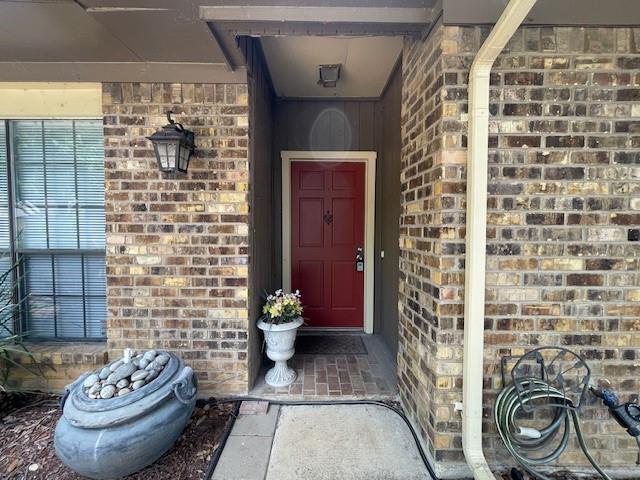 Building Photo - 2028 Heather Brook Dr