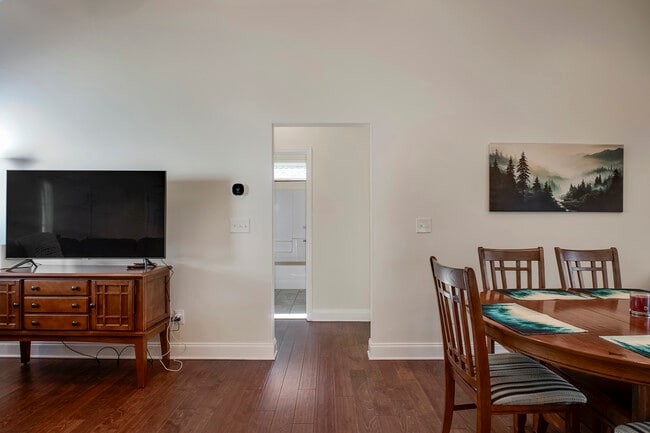 Building Photo - 134 Daleyuhski Way