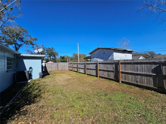 Building Photo - 3219 Decatur Ave