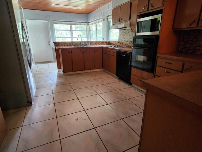 Building Photo - 4910 Ralls Dr